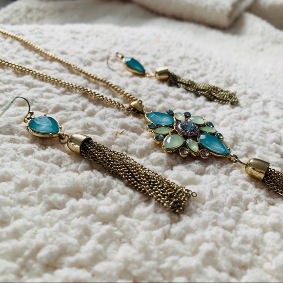 Gorgeous matching set!! - Picture 2 of 4